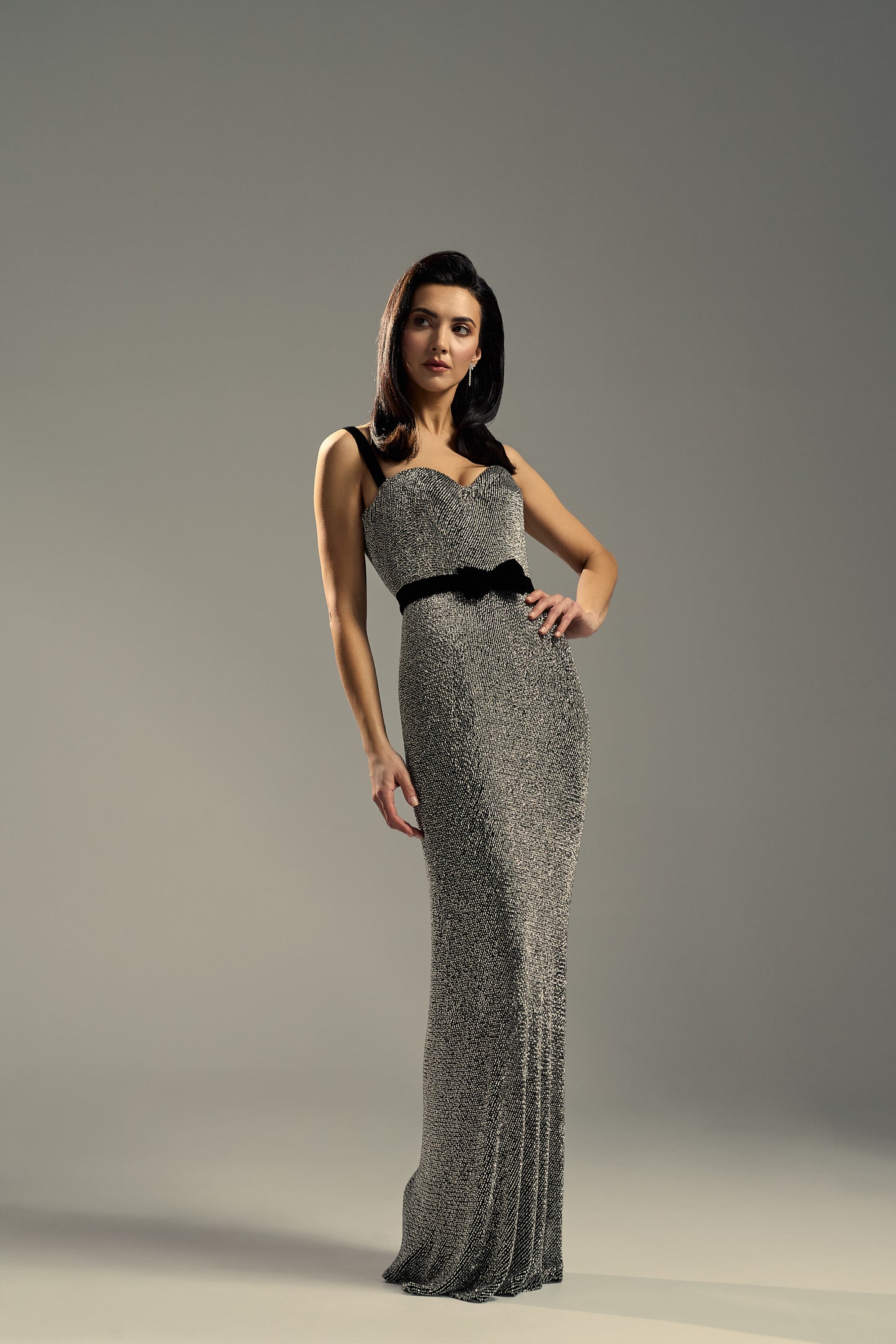 LONG EMBROIDERY DRESS