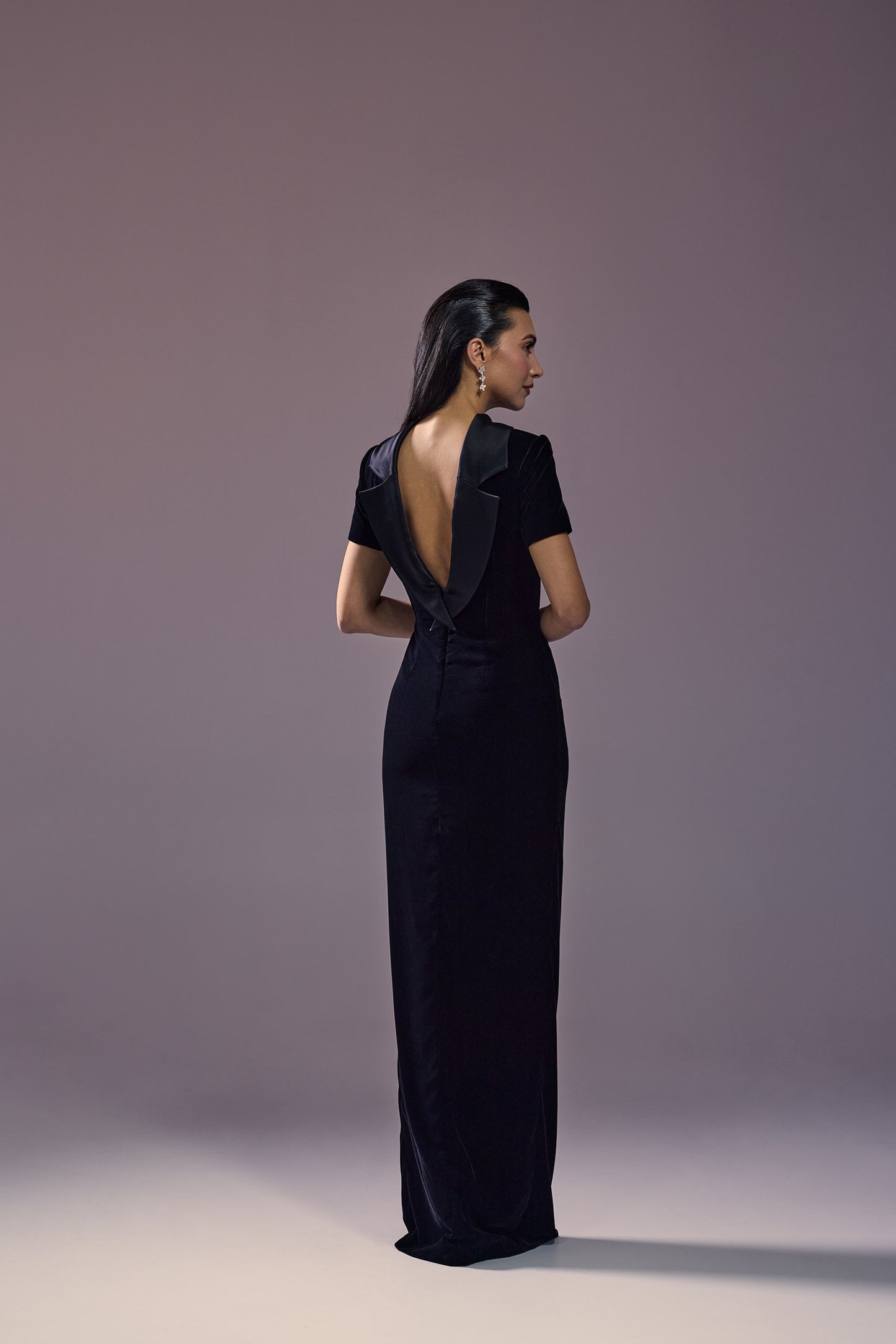 LONG VELVET DRESS WITH OPEN BACK