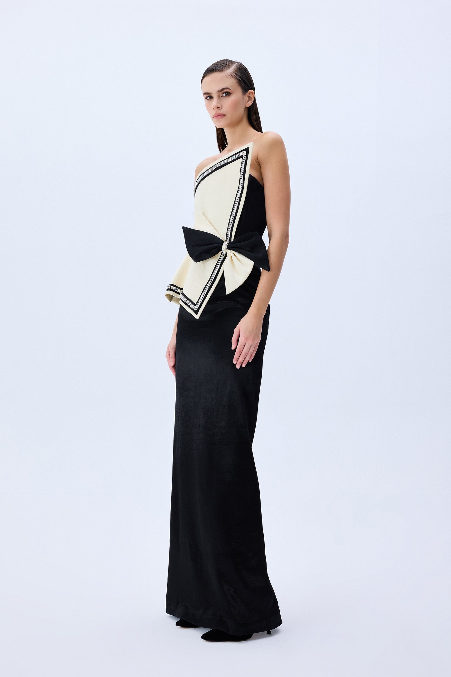 CREAM SHANTUNG CORSETED BLACK SATIN DRESS WITH BORDER